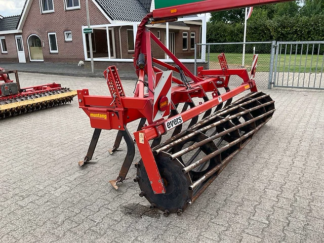 2011 evers mustang ld-13 r62 cultivator - afbeelding 9 van  11