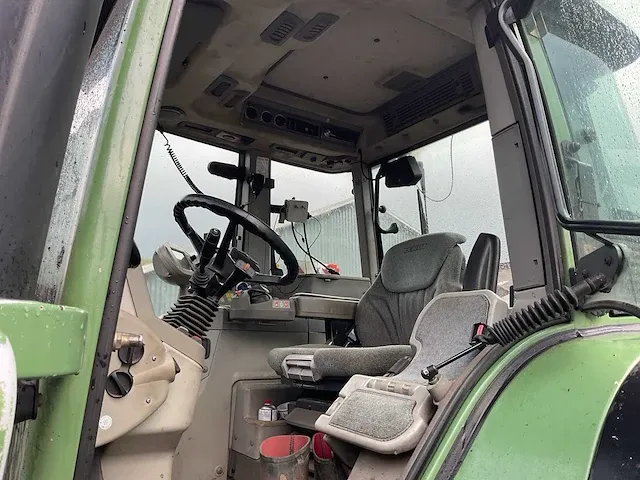 2011 fendt 820 vario tms vierwielaangedreven landbouwtractor - afbeelding 8 van  24