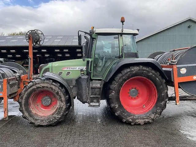 2011 fendt 820 vario tms vierwielaangedreven landbouwtractor - afbeelding 12 van  24