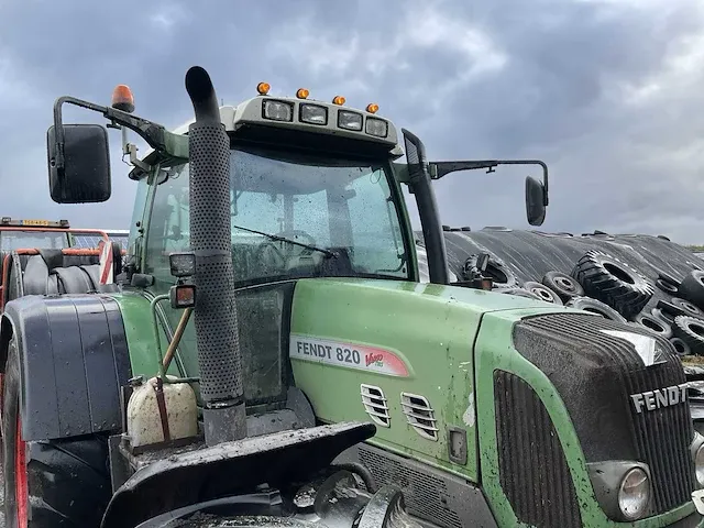 2011 fendt 820 vario tms vierwielaangedreven landbouwtractor - afbeelding 20 van  24