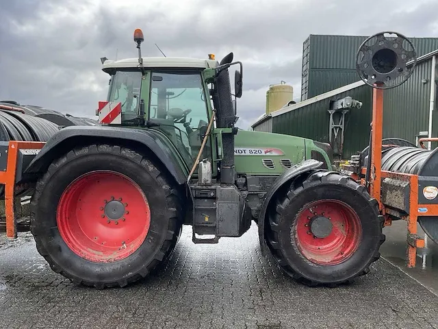 2011 fendt 820 vario tms vierwielaangedreven landbouwtractor - afbeelding 22 van  24