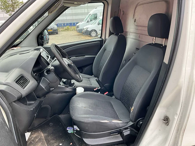 2011 fiat doblò cargo bedrijfswagen - afbeelding 18 van  20