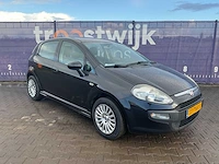 2011 fiat punto evo personenauto - afbeelding 5 van  12