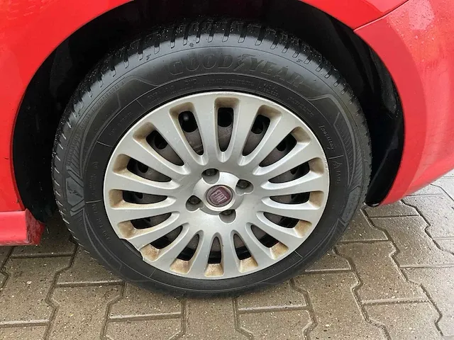 2011 fiat punto evo personenauto - afbeelding 3 van  26
