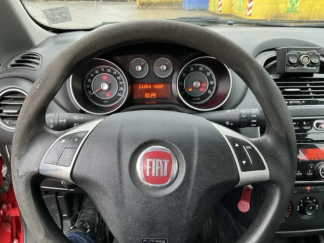2011 fiat punto evo personenauto - afbeelding 9 van  26