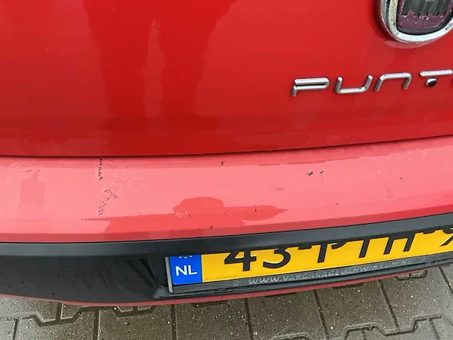 2011 fiat punto evo personenauto - afbeelding 16 van  26