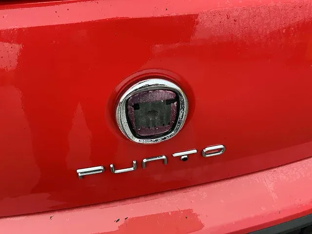 2011 fiat punto evo personenauto - afbeelding 17 van  26