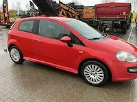 2011 fiat punto evo personenauto - afbeelding 23 van  26