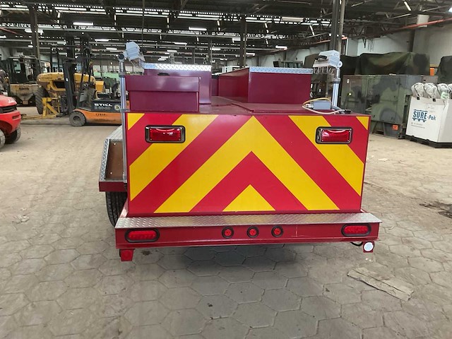 2011 fire-1 brandweeraanhangwagen - afbeelding 5 van  11