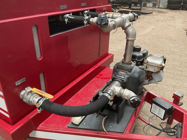 2011 fire-1 brandweeraanhangwagen - afbeelding 8 van  11