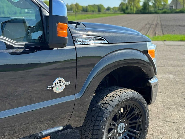 2011 ford 6.7 v8 powerstroke turbo-diesel f-250 bedrijfswagen - afbeelding 9 van  33