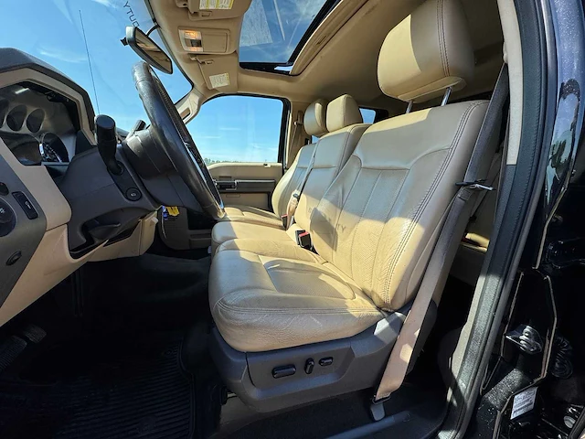 2011 ford 6.7 v8 powerstroke turbo-diesel f-250 bedrijfswagen - afbeelding 13 van  33