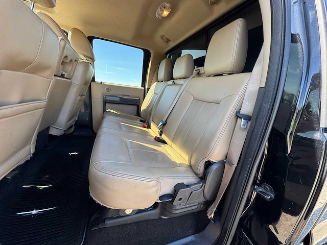 2011 ford 6.7 v8 powerstroke turbo-diesel f-250 bedrijfswagen - afbeelding 18 van  33