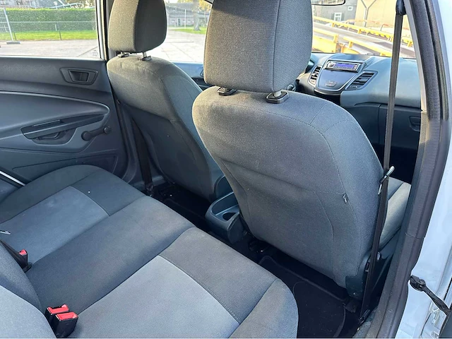 2011 ford fiesta personenauto - afbeelding 34 van  35