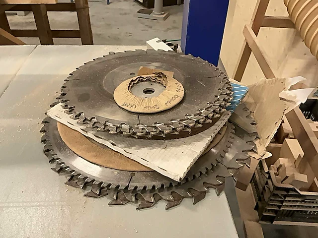 2011 format 4 kappa 40 paneelcirkelzaagmachine - afbeelding 6 van  14