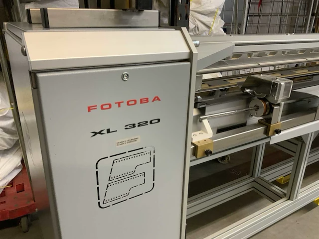 2011 fotoba xl320 vol-automatische snijmachine - afbeelding 15 van  41