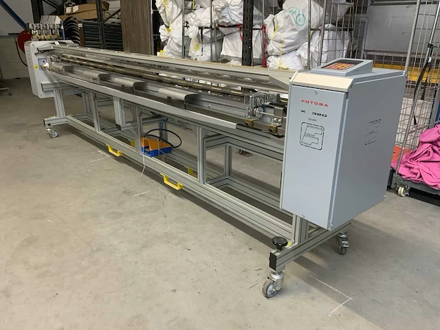 2011 fotoba xl320 vol-automatische snijmachine - afbeelding 34 van  41