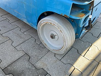 2011 genie grc-12 hoogwerker / personenlift - afbeelding 2 van  15