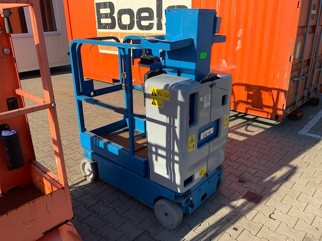 2011 genie grc-12 hoogwerker / personenlift - afbeelding 9 van  15