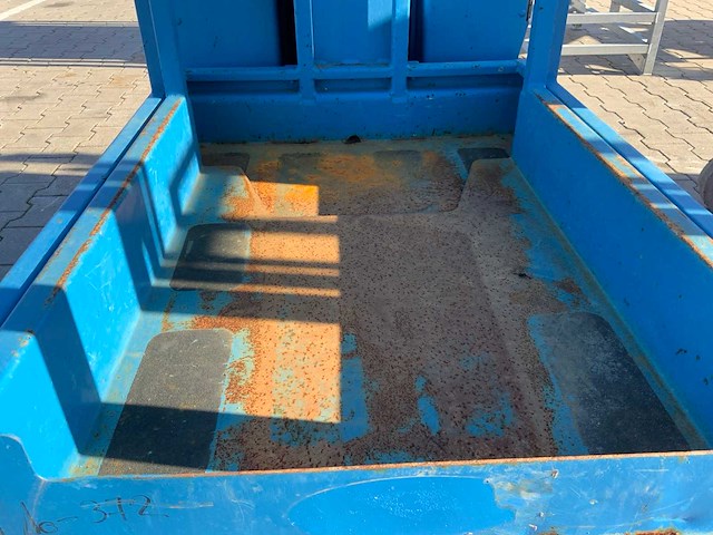 2011 genie grc-12 hoogwerker / personenlift - afbeelding 12 van  15