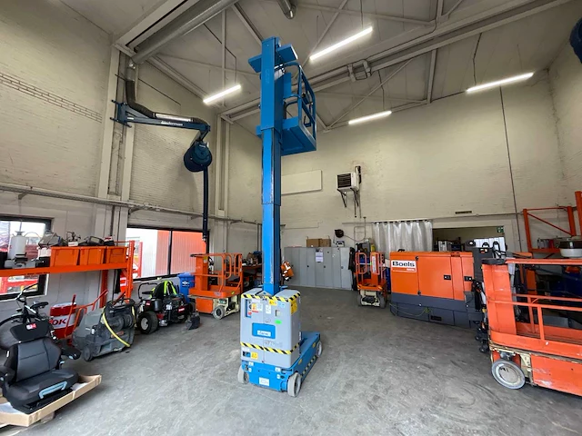 2011 genie grc12 hoogwerker / personenlift - afbeelding 1 van  19