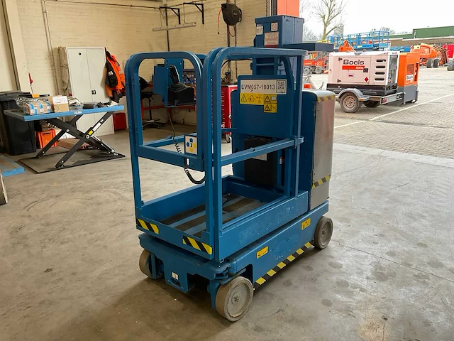 2011 genie grc12 hoogwerker / personenlift - afbeelding 14 van  19