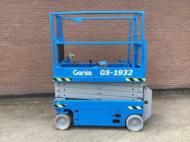 2011 genie gs-1932 hoogwerker - afbeelding 1 van  7