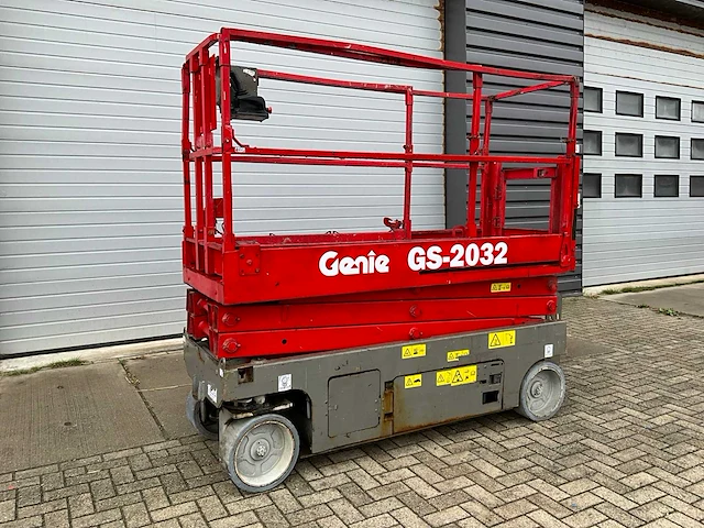 2011 genie gs-2032 hoogwerker - afbeelding 1 van  12