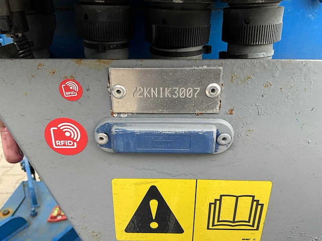 2011 genie tz-34/20 knikarmhoogwerker op aanhangwagen - afbeelding 15 van  22