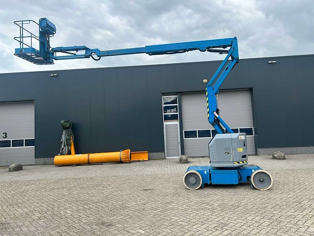 2011 genie z34/22n hoogwerker - afbeelding 1 van  9