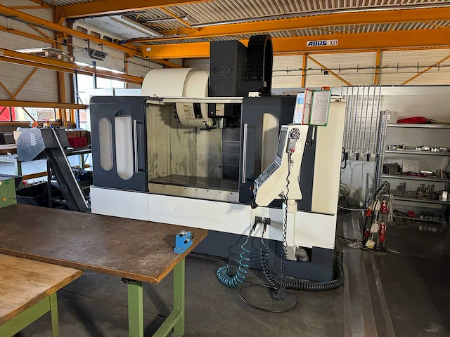 2011 hartford vmc-1270 cnc bewerkingscentrum - afbeelding 1 van  23