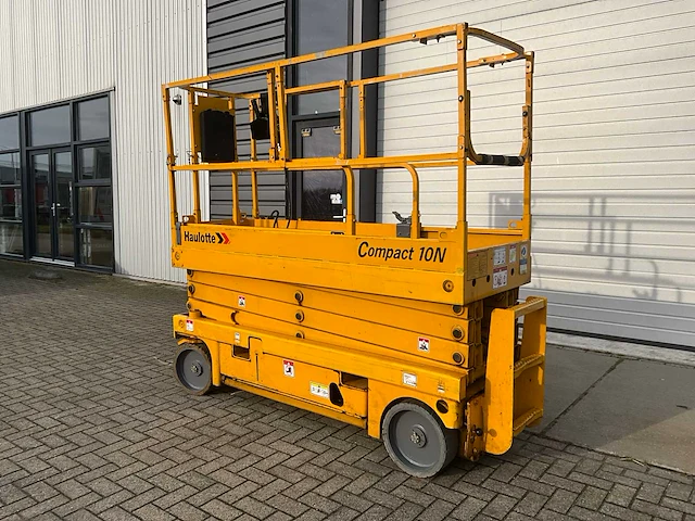 2011 haulotte compact 10n hoogwerker - afbeelding 6 van  11