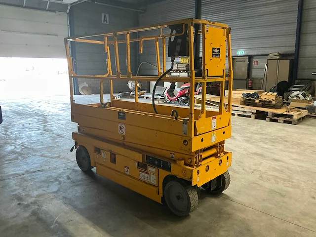 2011 haulotte compact 8 hoogwerker - afbeelding 21 van  24