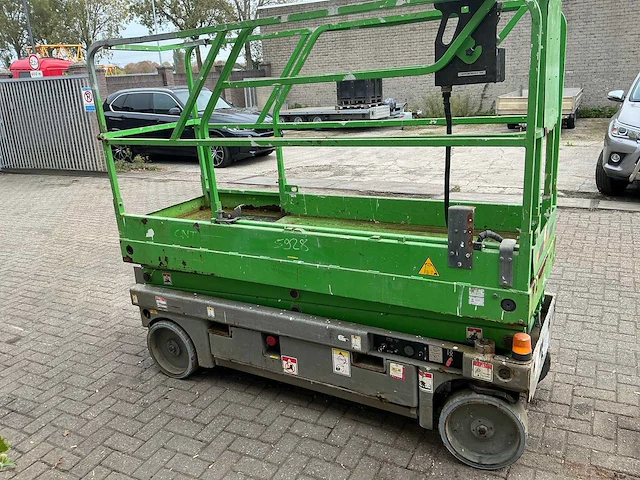 2011 haulotte compact 8 hoogwerker - afbeelding 23 van  28
