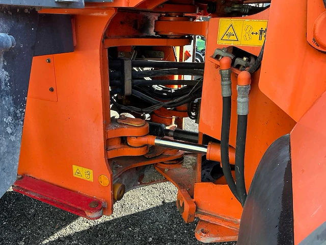 2011 hitachi zw180 shovel - afbeelding 13 van  49