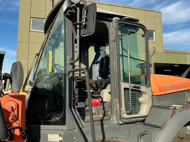 2011 hitachi zw180 shovel - afbeelding 15 van  49