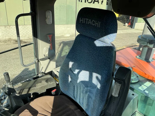 2011 hitachi zw180 shovel - afbeelding 16 van  49