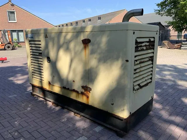2011 homborg gf3-100kva stroomgenerator - afbeelding 18 van  24