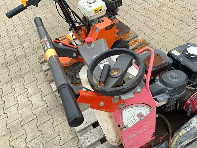 2011 husqvarna fs400lv asfaltzaagmachine / betonzaagmachine - afbeelding 6 van  7