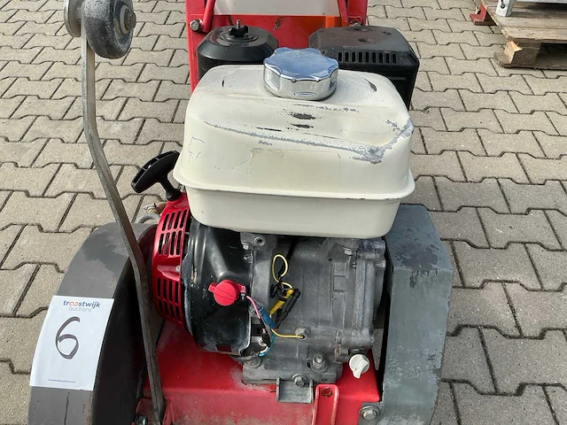 2011 husqvarna fs400lv betonzaag - afbeelding 2 van  15