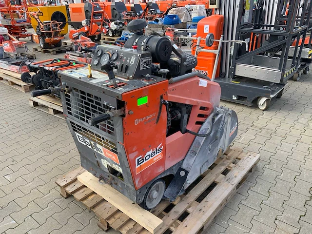 2011 husqvarna fs4800d asfaltzaagmachine / vloerzaag - afbeelding 8 van  14