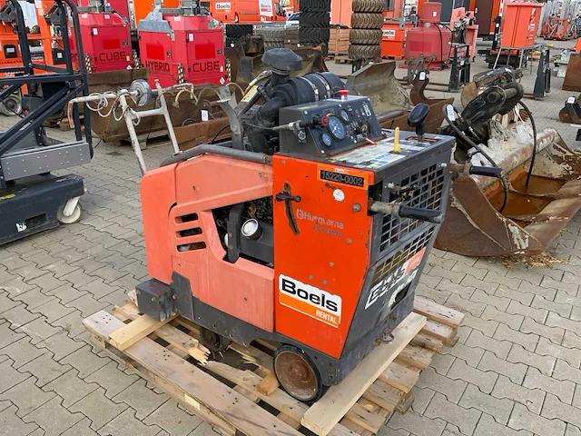 2011 husqvarna fs4800d asfaltzaagmachine / vloerzaag - afbeelding 9 van  14