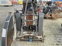 2011 husqvarna fs8400 48 asfaltzaagmachine / betonzaagmachine - afbeelding 4 van  18