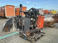 2011 husqvarna fs8400 48 asfaltzaagmachine / betonzaagmachine - afbeelding 11 van  18