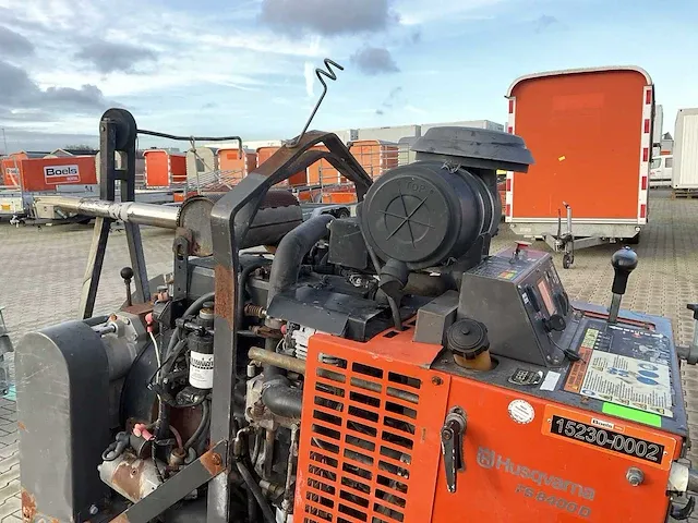 2011 husqvarna fs8400 48 asfaltzaagmachine / betonzaagmachine - afbeelding 18 van  18