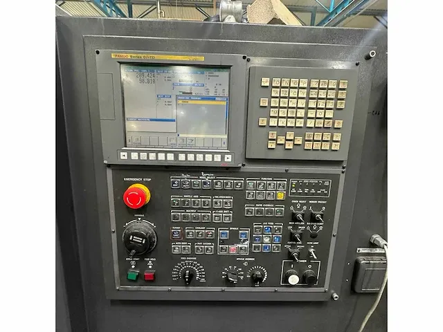 2011 hwacheon hi-tech 200b cnc draaibank - afbeelding 2 van  7