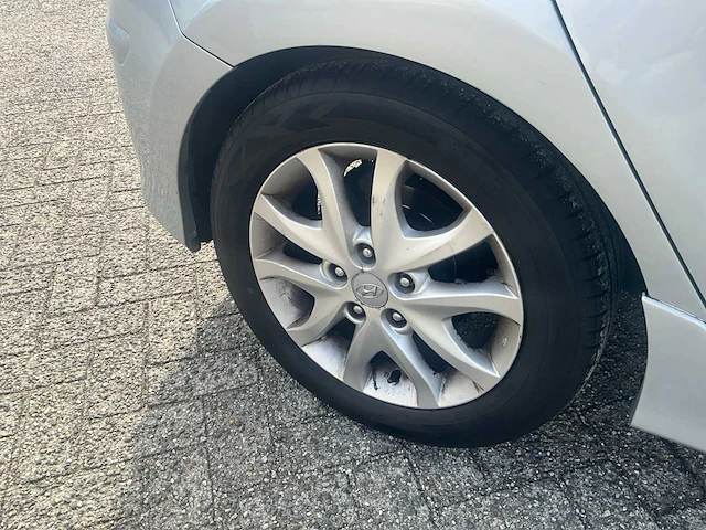 2011 hyundai i30 personenauto - afbeelding 14 van  22