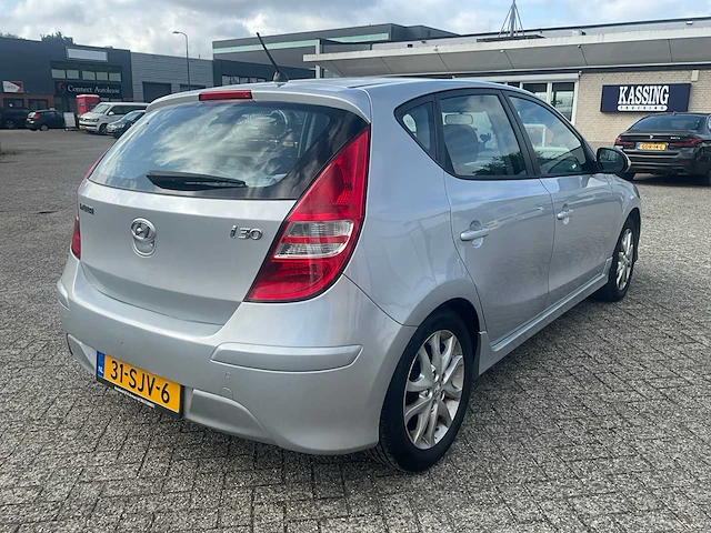 2011 hyundai i30 personenauto - afbeelding 16 van  22