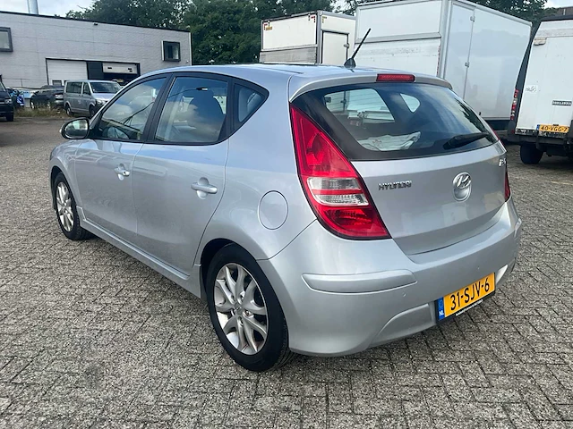 2011 hyundai i30 personenauto - afbeelding 17 van  22