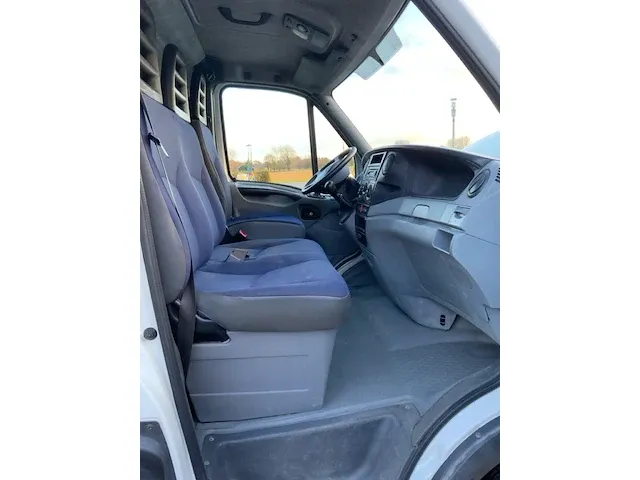2011 iveco daily 29l10 bedrijfswagen - afbeelding 15 van  28